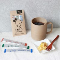 ビーンズアロマシリーズのスティックとコーヒーのイメージ写真