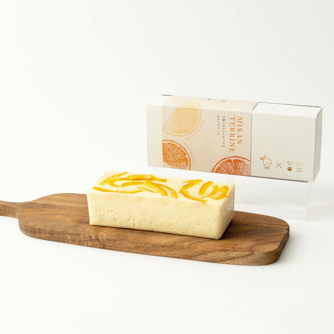 INIC coffee 白餡とホワイトチョコのみかんテリーヌ